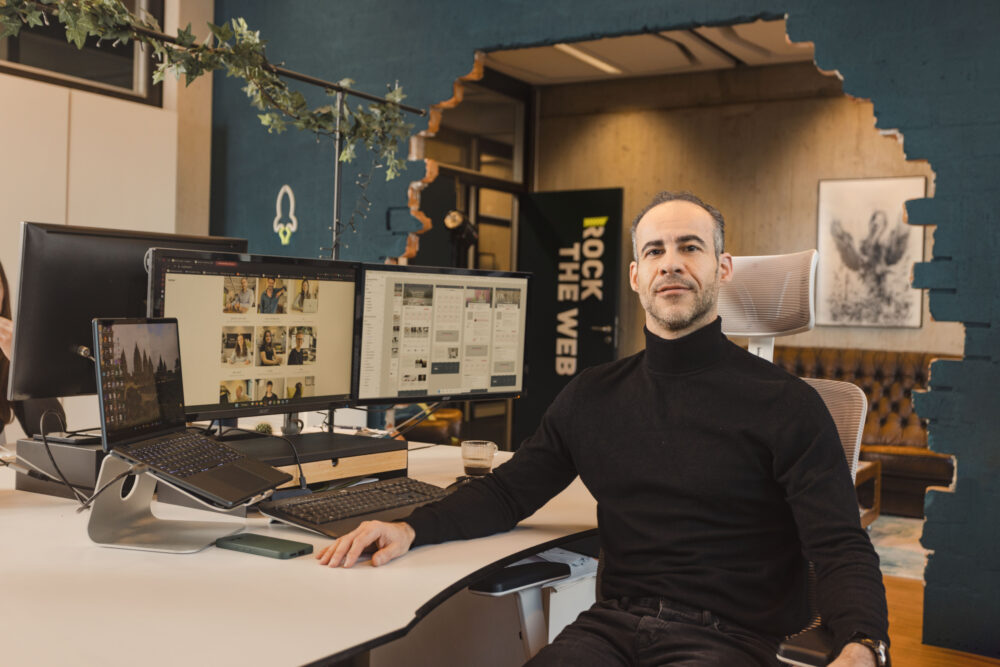 <section id="form"></section> Klaar om jouw<br /> AI-kansen te ontdekken?